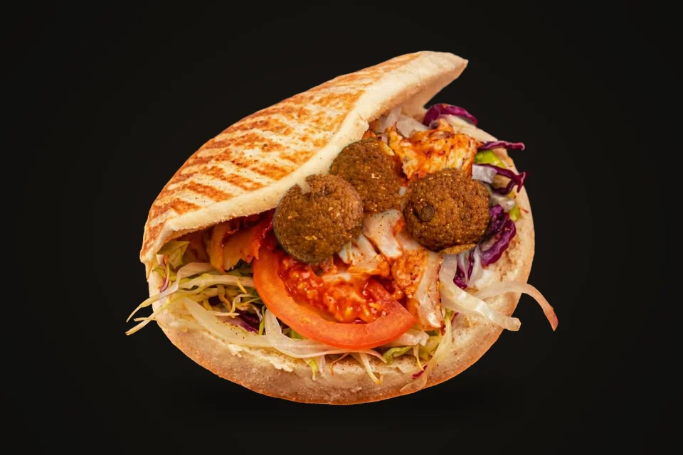 Falafel pide